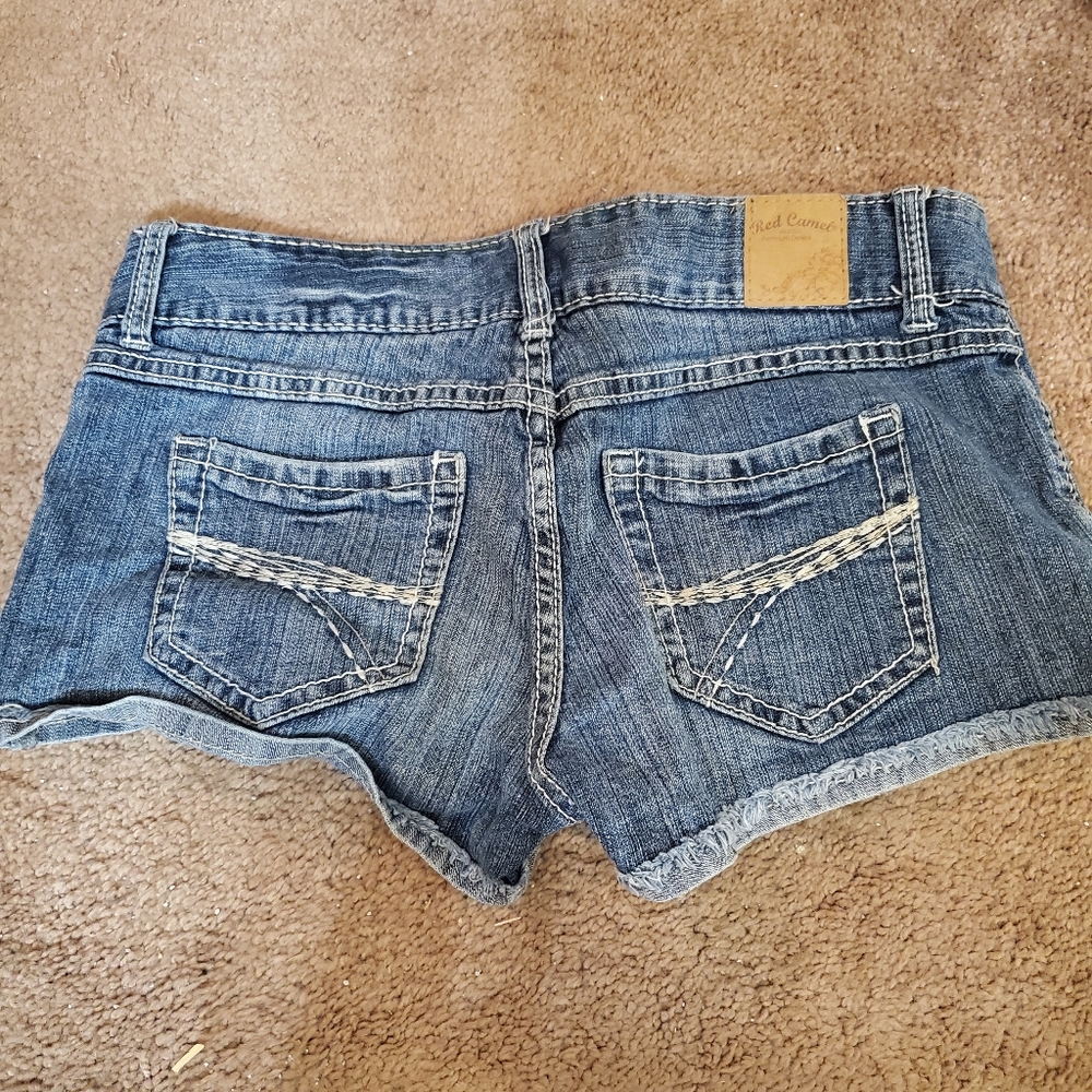 Shorti Red Camel Jean Shorts - Picture 2 of 2